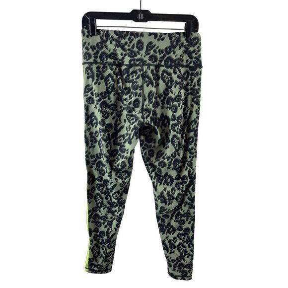 Victoria's Secret Victoria Sport Cheetah Print Knockout Tight 7/8 Leggings Large - Picture 3 of 8